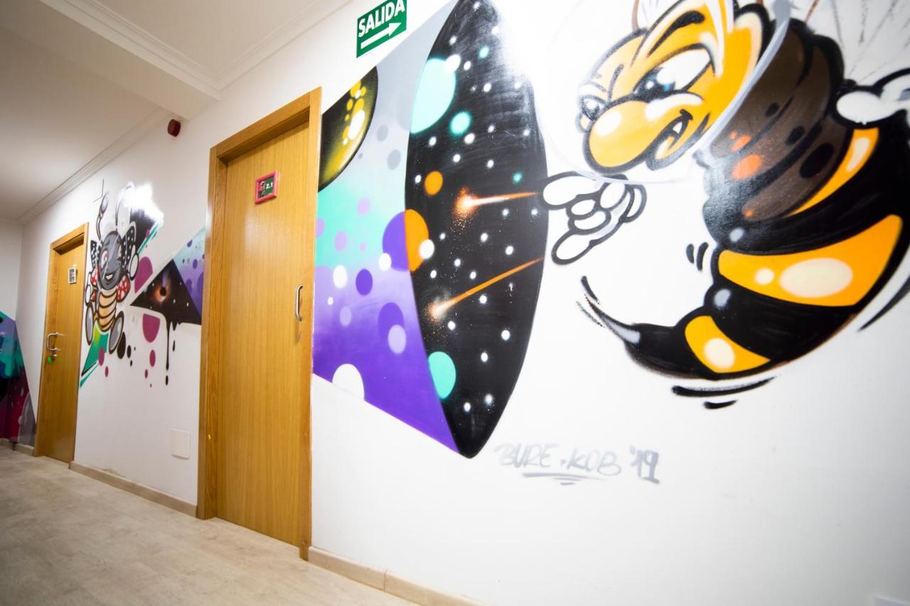 Shiku Hostel Lugo Bagian luar foto