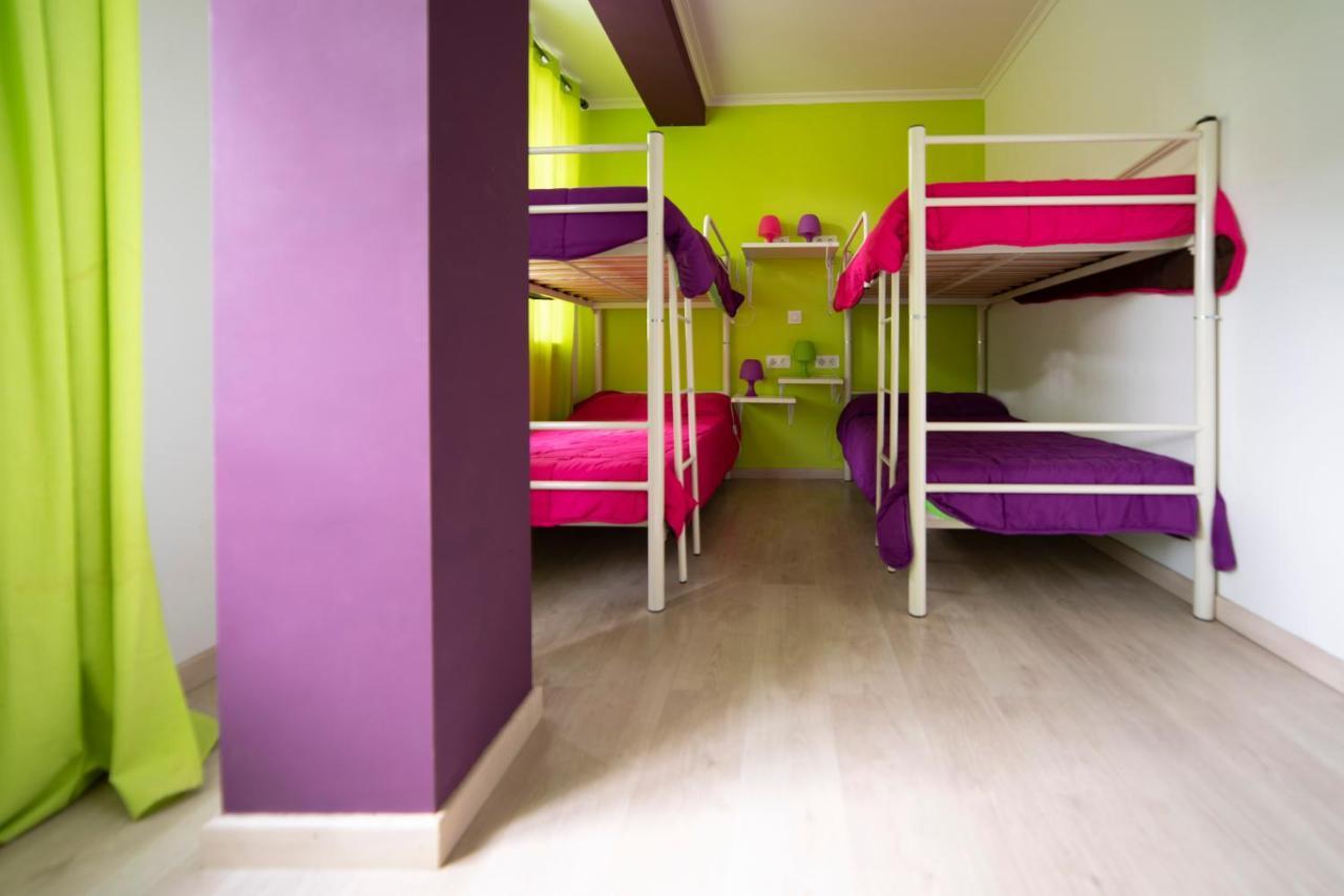 Shiku Hostel Lugo Bagian luar foto