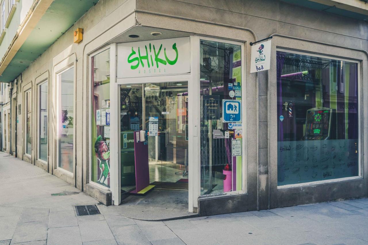 Shiku Hostel Lugo Bagian luar foto